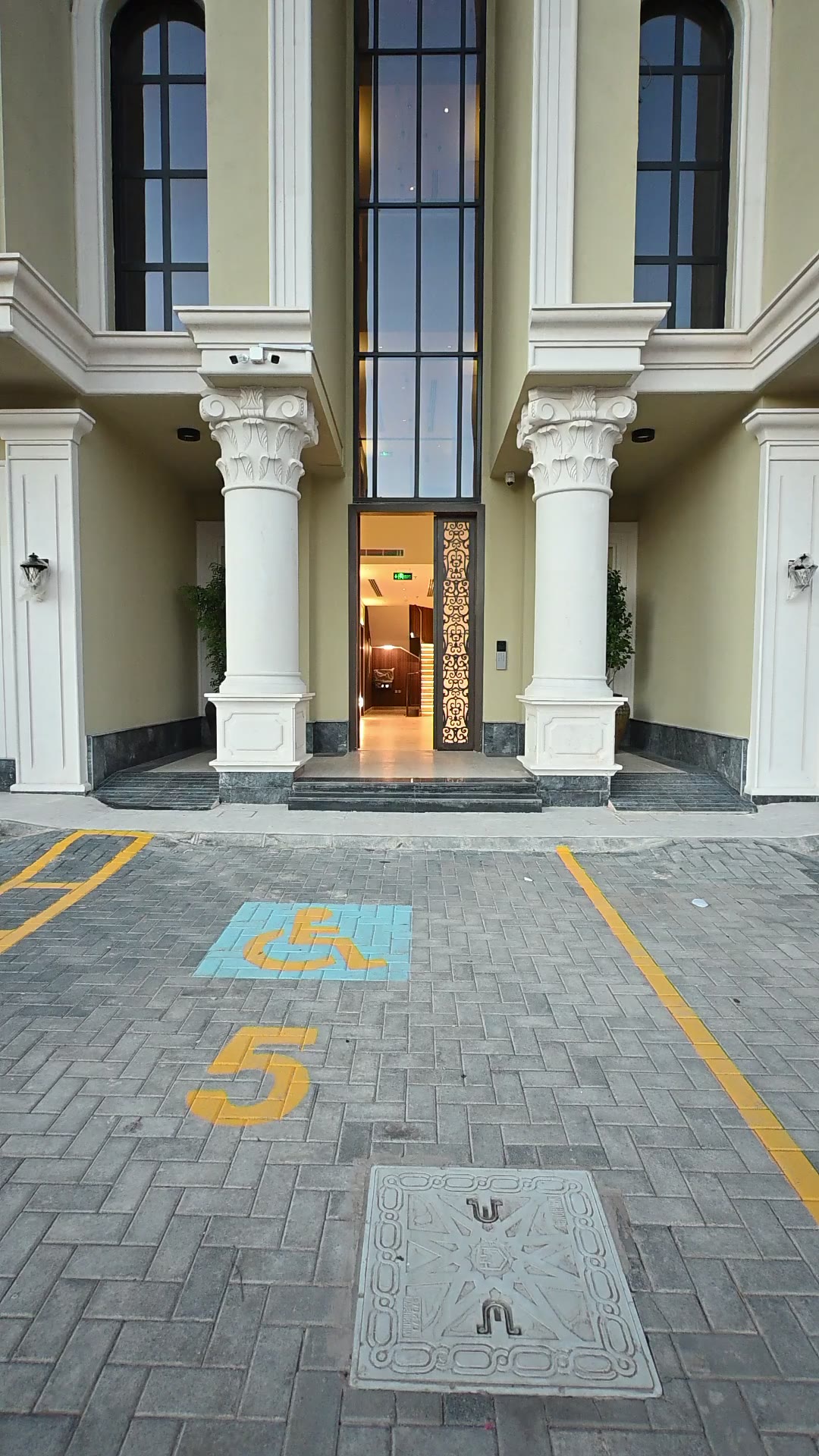  الفيديوهات