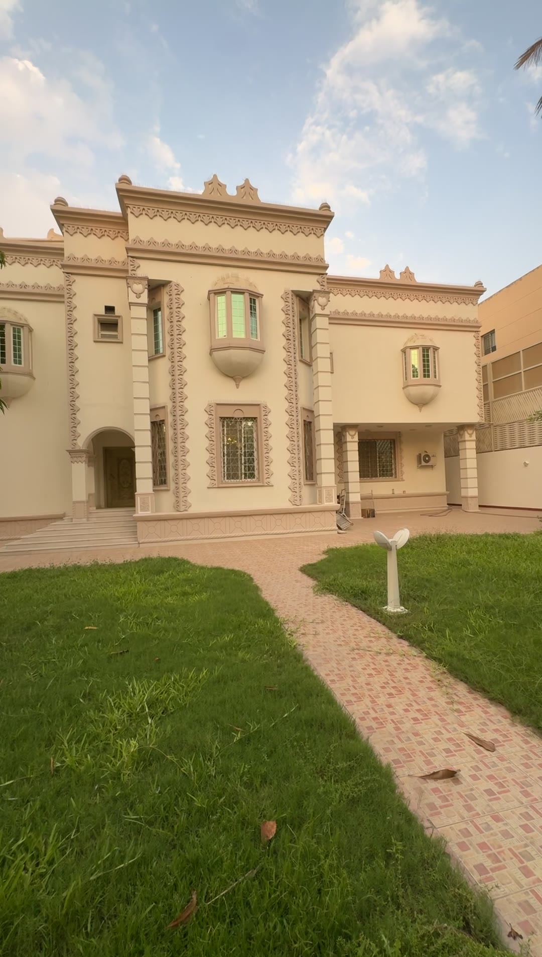  الفيديوهات