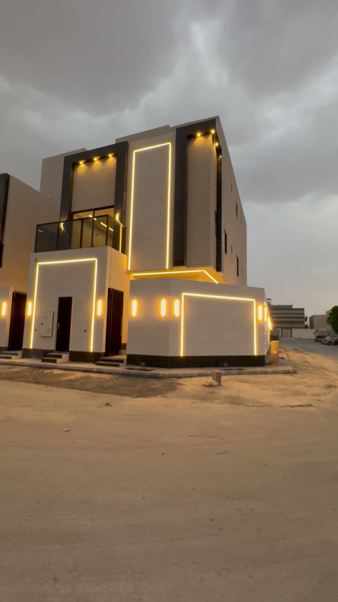  الفيديوهات