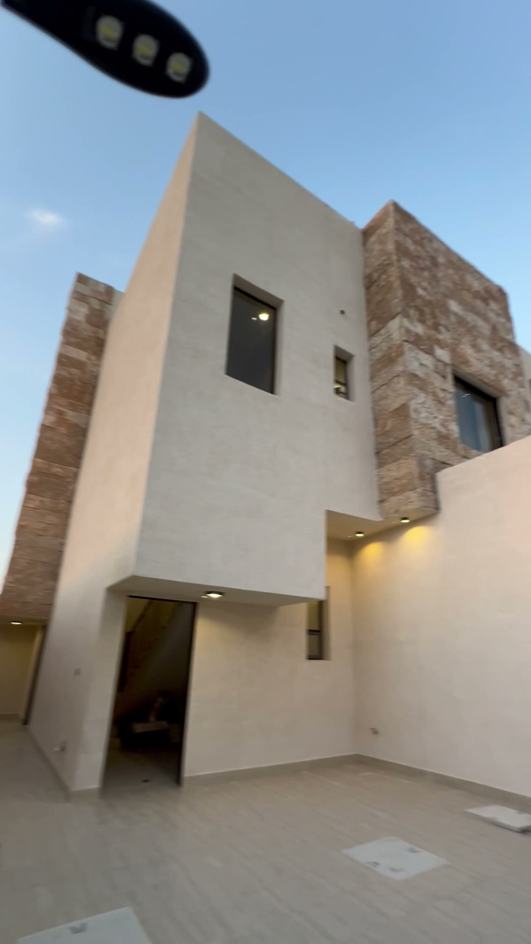  الفيديوهات