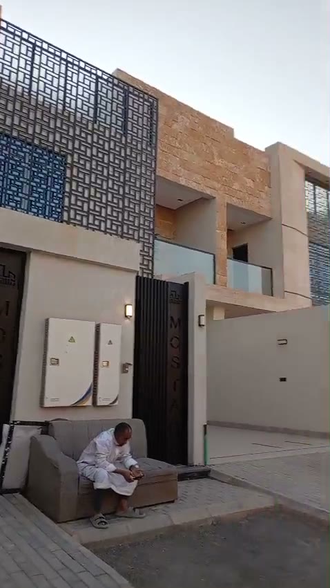  الفيديوهات