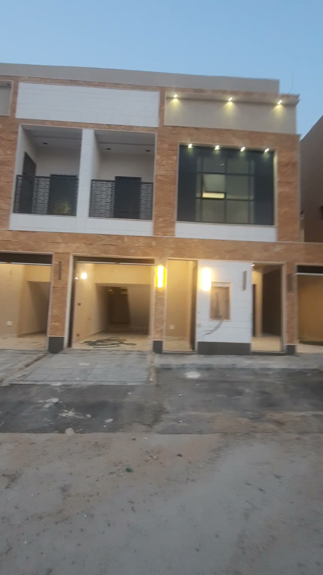  الفيديوهات