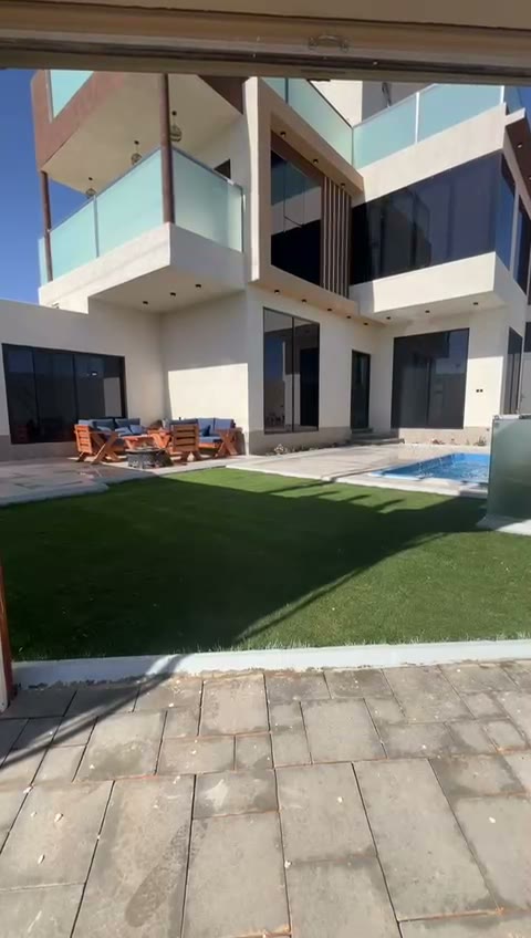 Videos