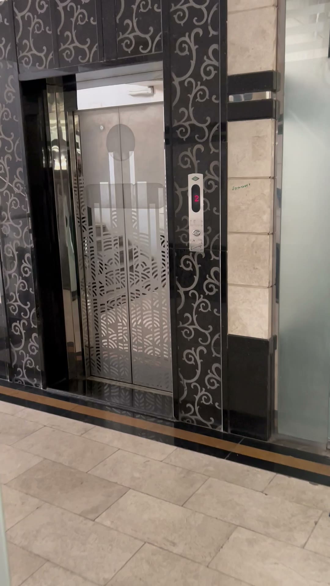  الفيديوهات