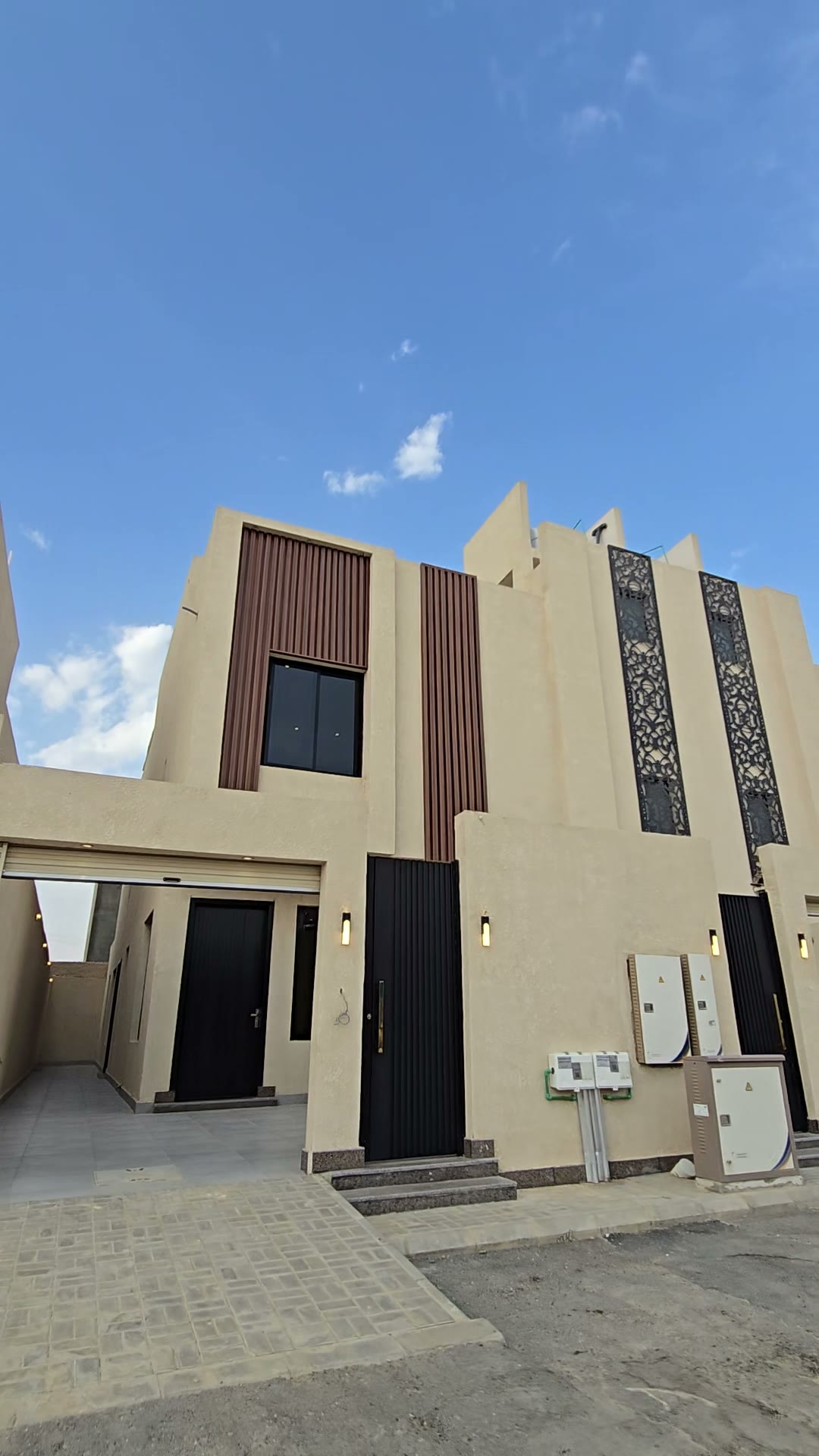  الفيديوهات