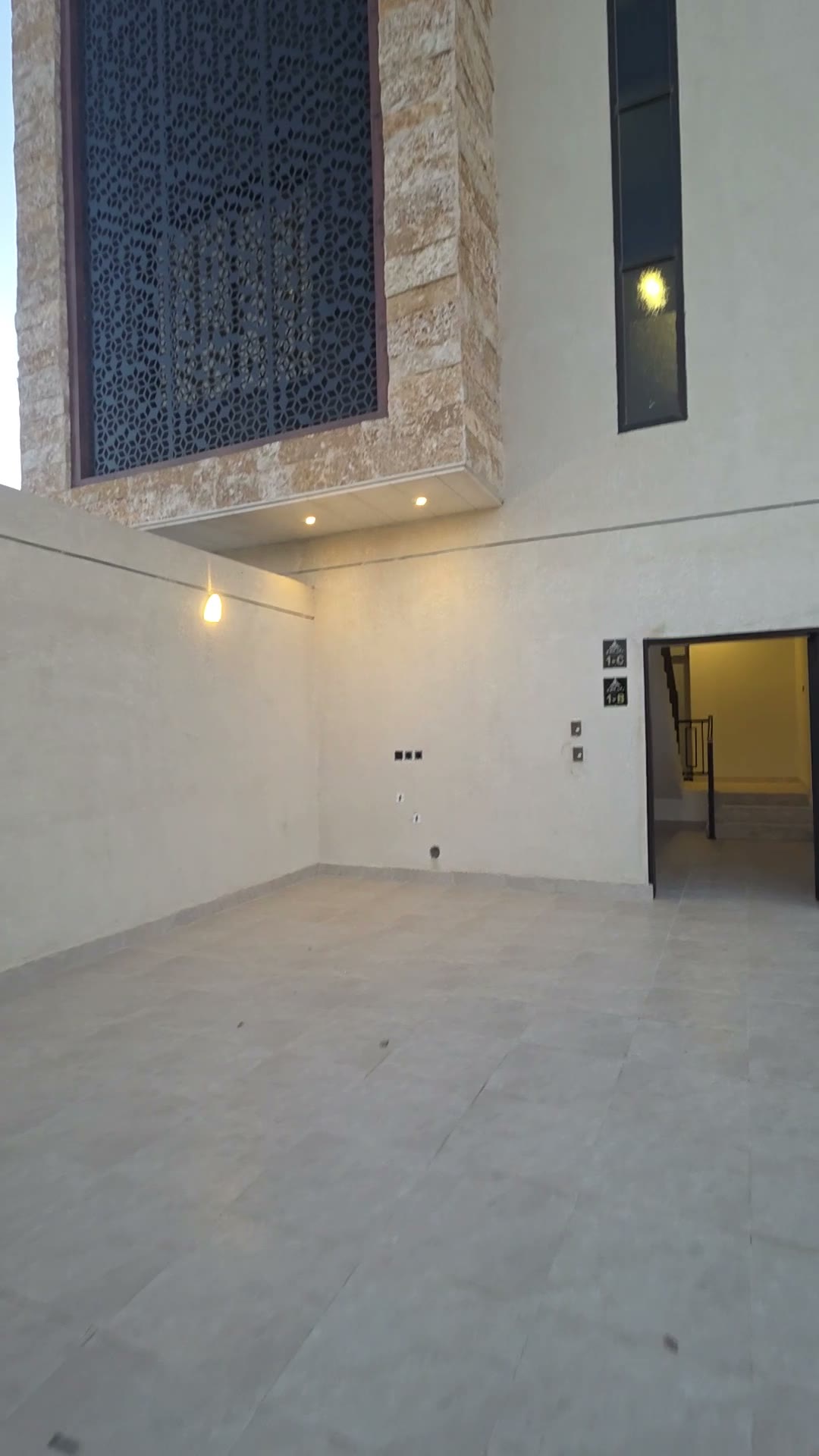  الفيديوهات