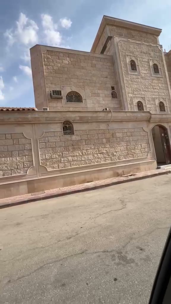  الفيديوهات