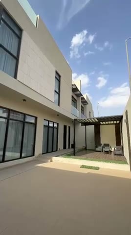  الفيديوهات