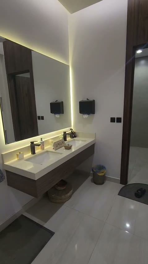  الفيديوهات
