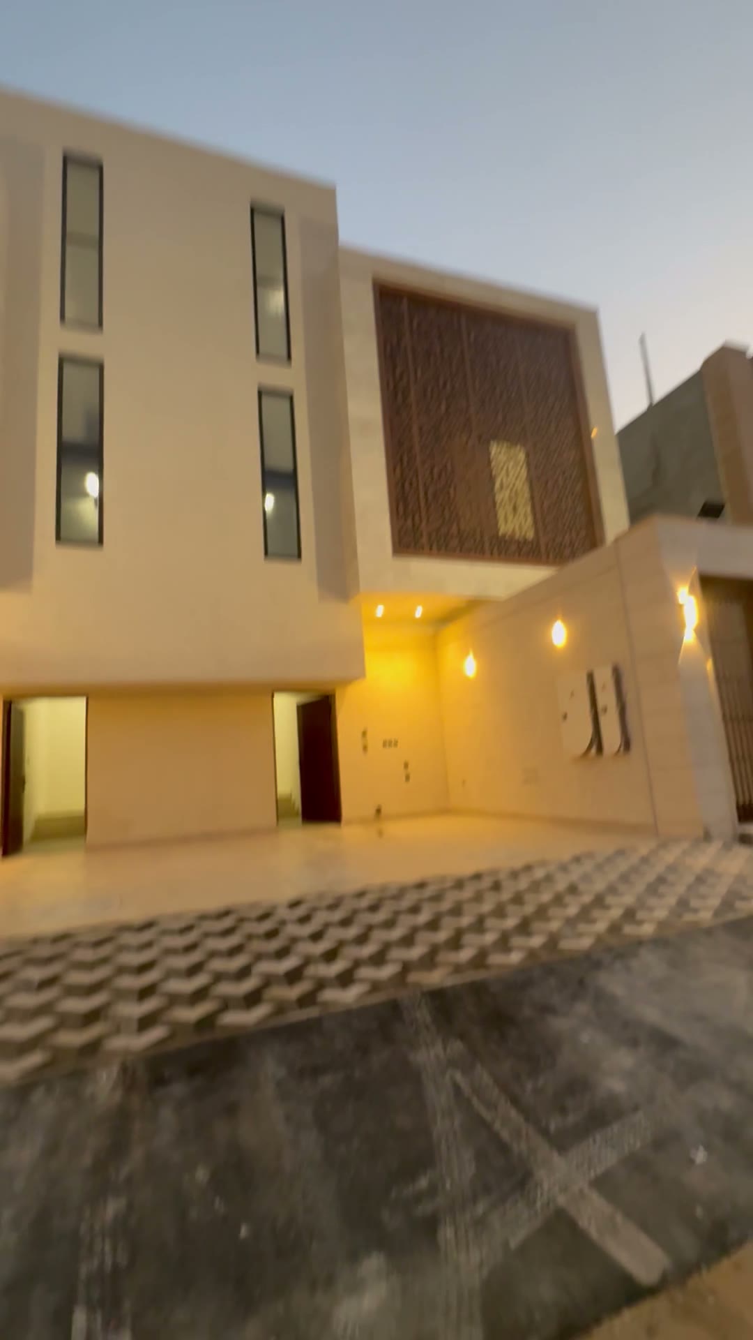  الفيديوهات