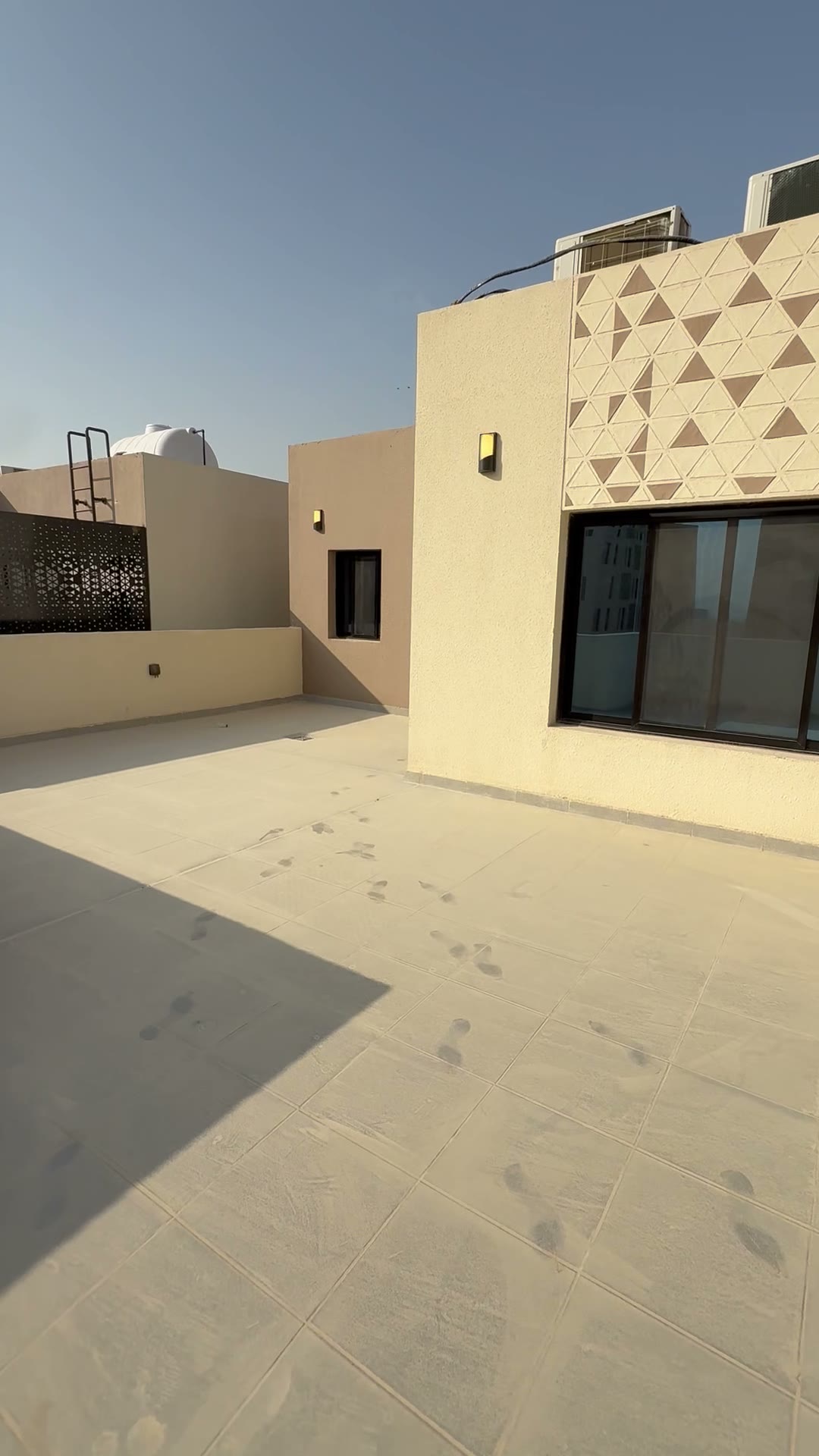 الفيديوهات
