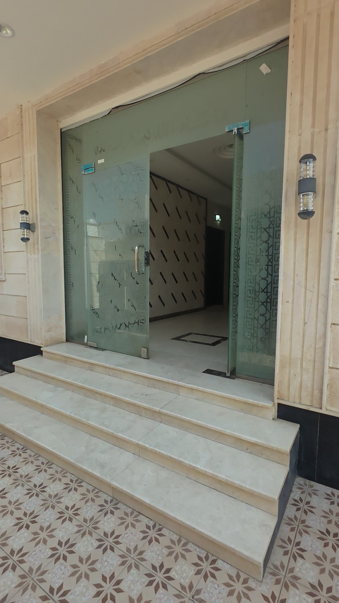 الفيديوهات