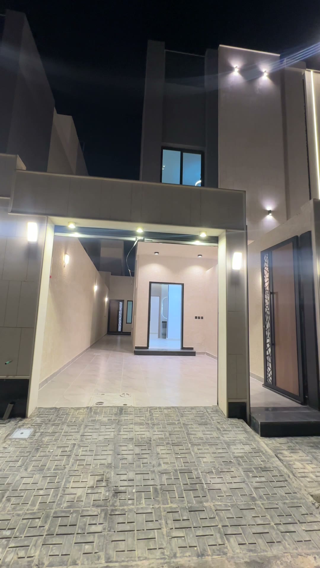  الفيديوهات