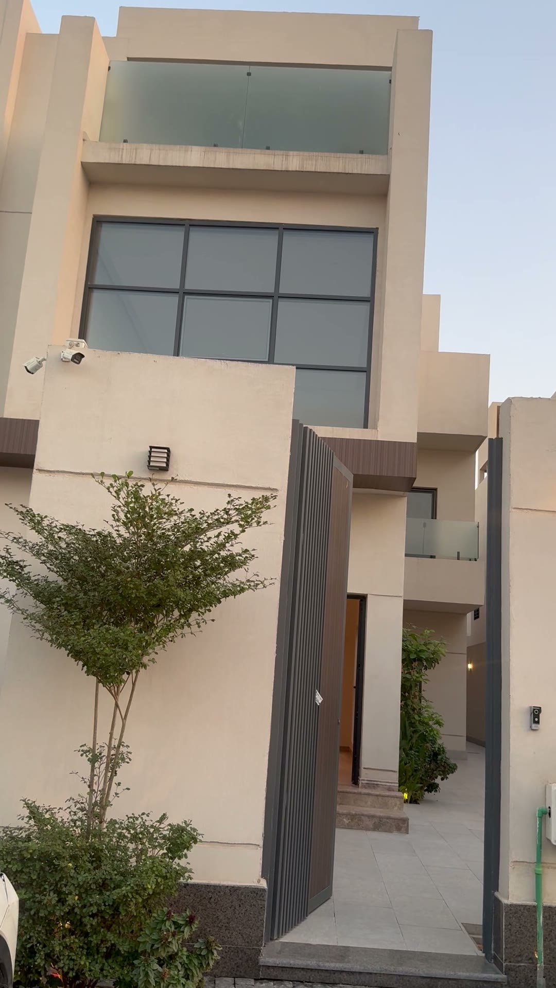  الفيديوهات